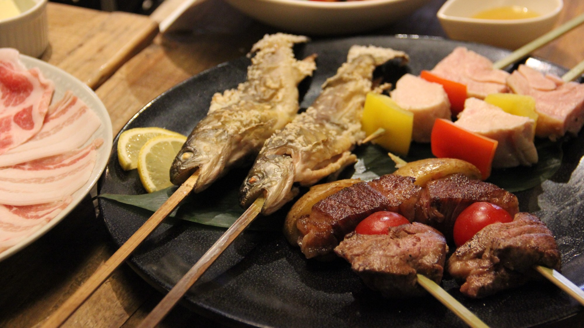 【新スタンダードプラン】レストラン・リブランドOPEN♪カラフルな『部屋』＋レトロな『囲炉裏』2食付