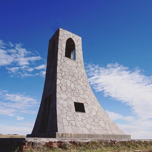 ■美ヶ原高原のシンボル「美しの塔」