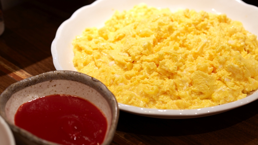 【朝食】　日替わりメニュー：スクランブルエッグ