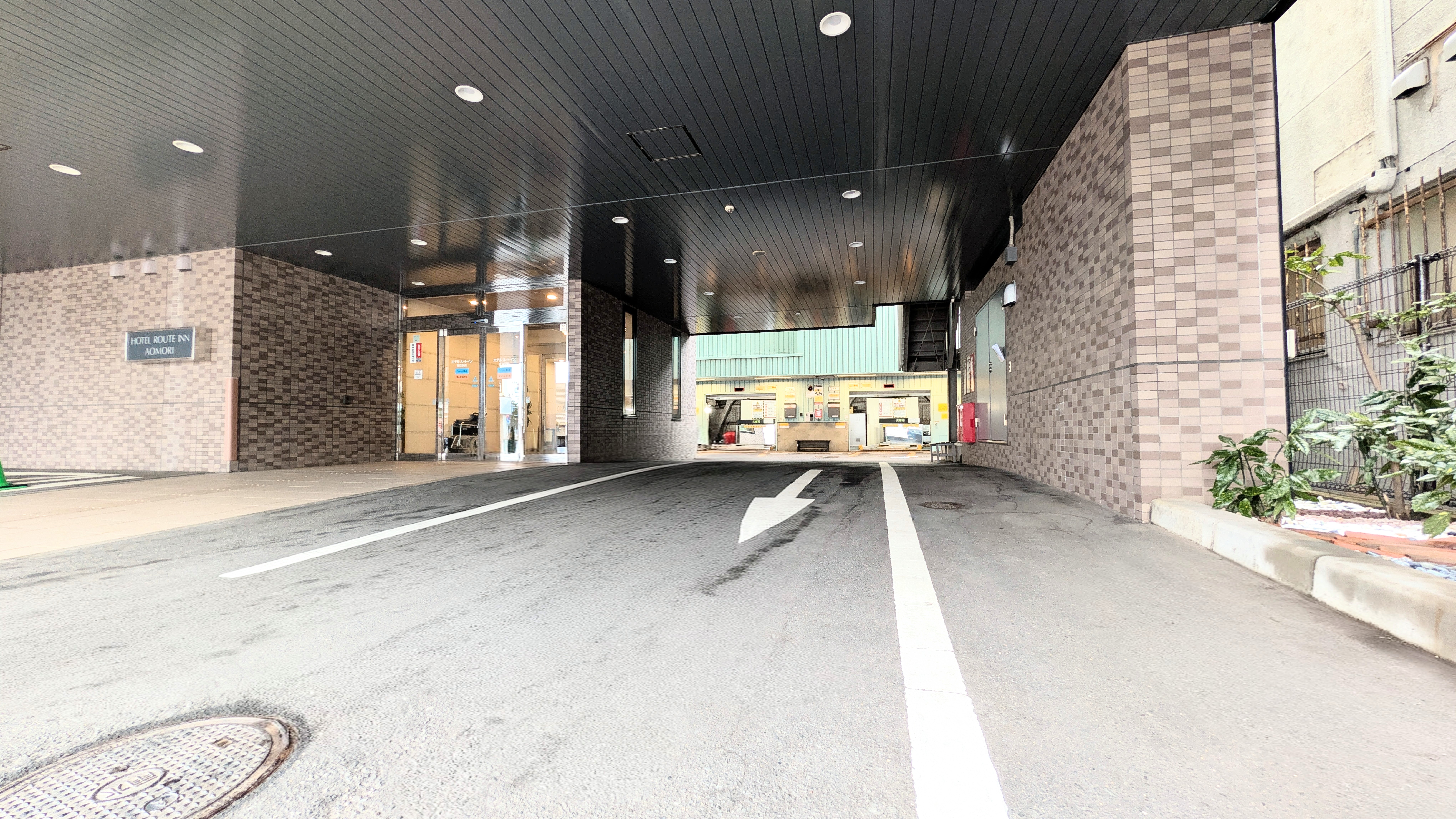 【駐車場】立体駐車場とエントランス位置関係