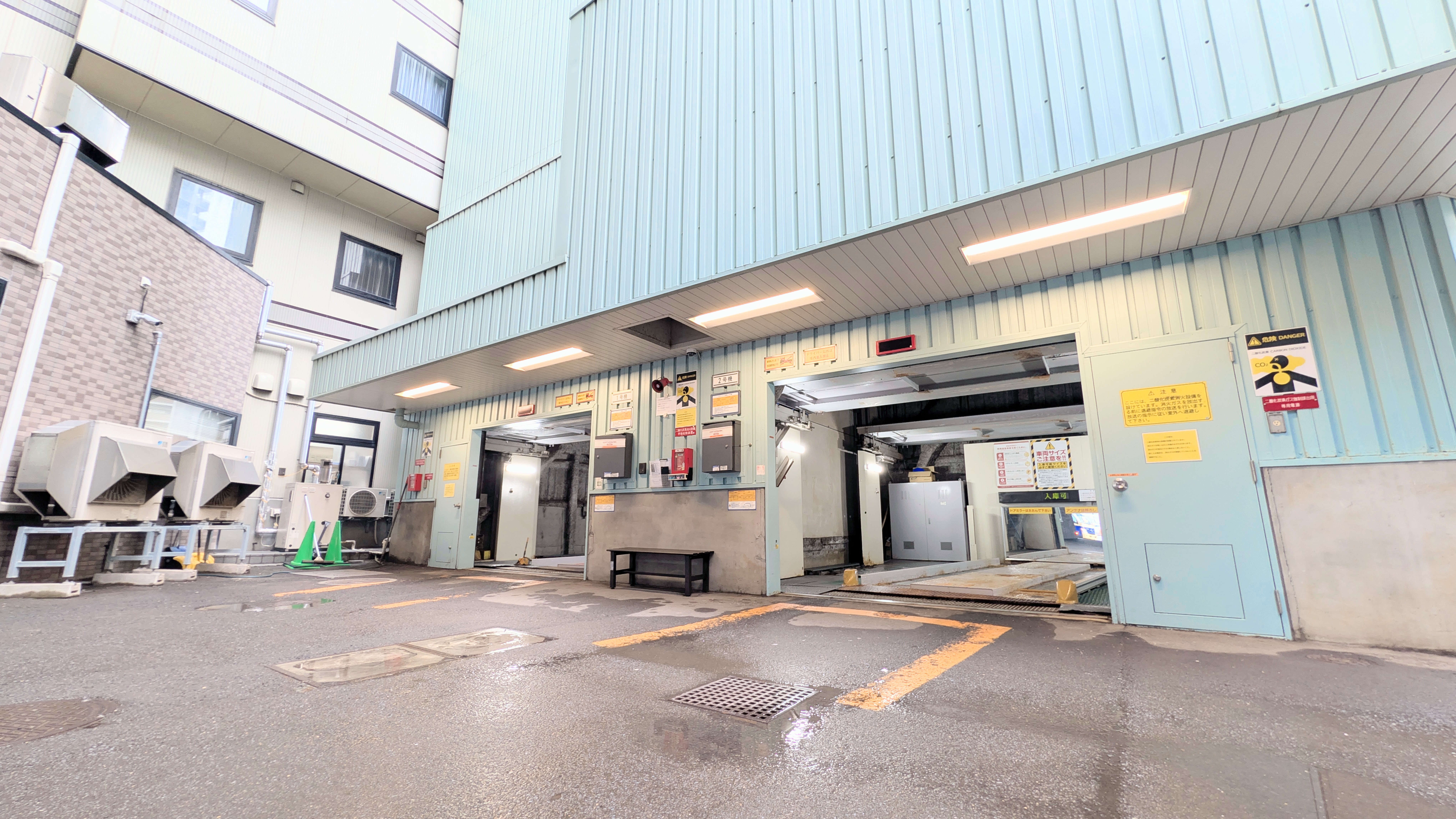 【駐車場】立体駐車場入口①