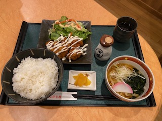 ■夕食レストラン　からあげ南蛮定食(ご飯大盛無料)