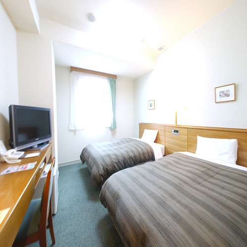 雙床房☆小學生睡在一起要額外收費2000日元。