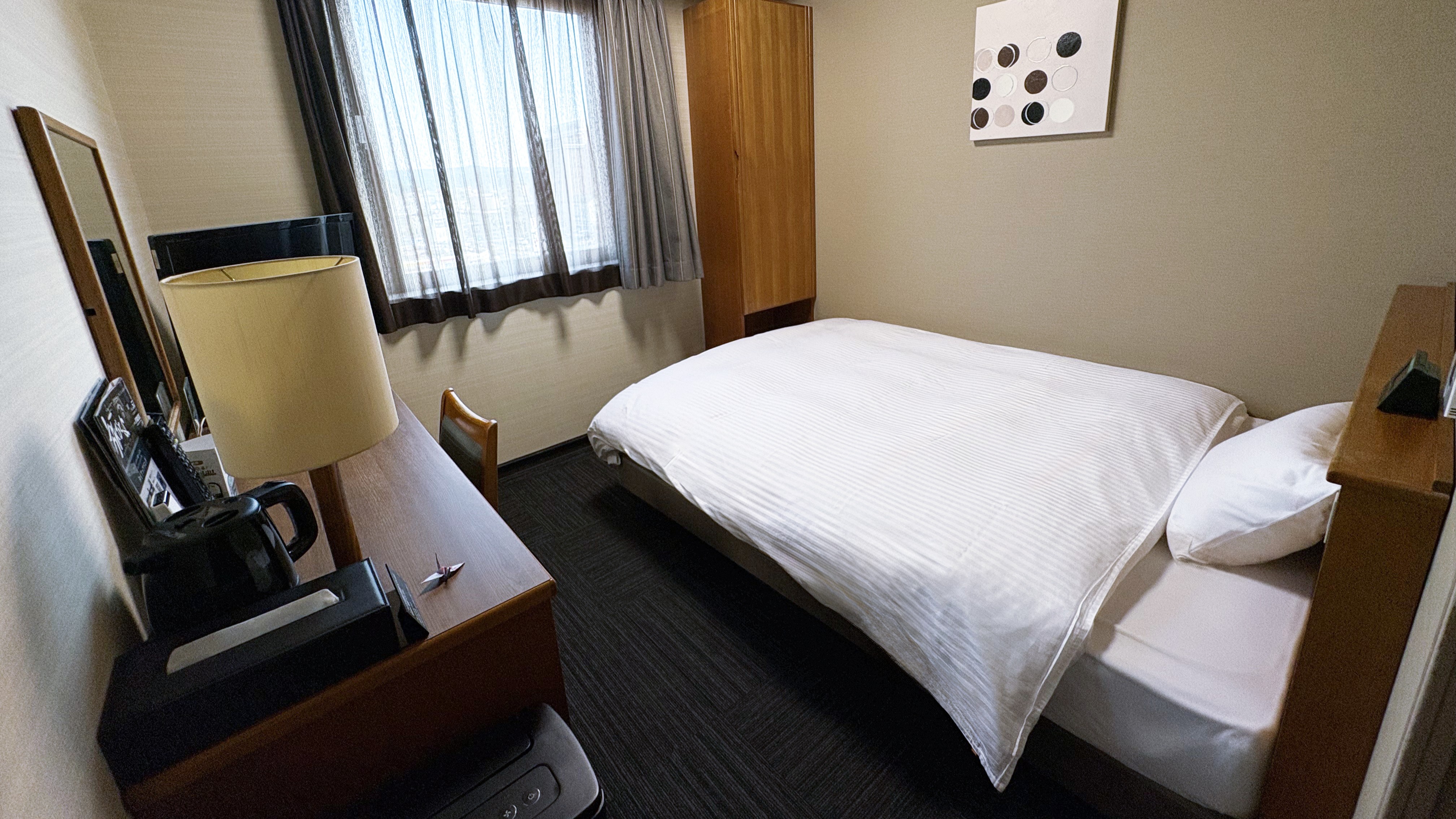 スタンダードシングルルームB