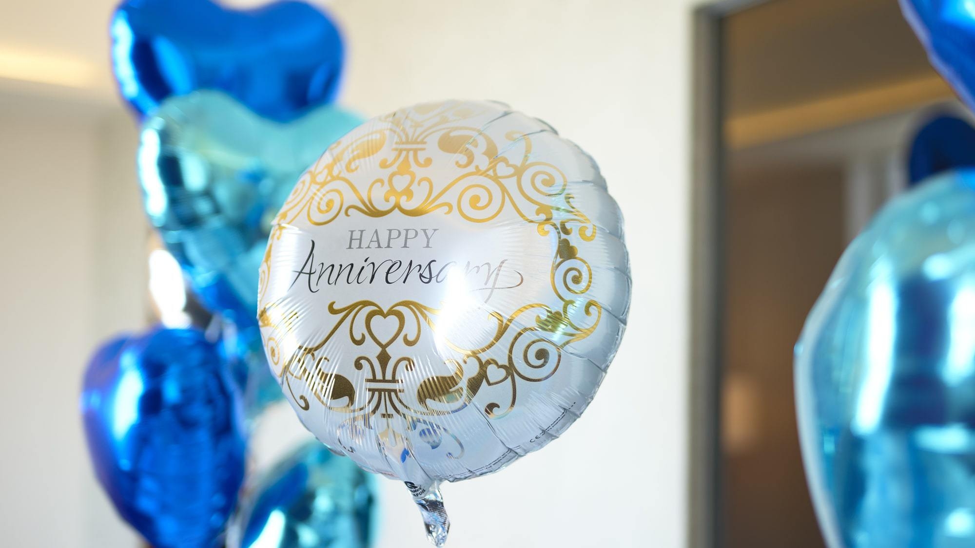 【記念日・女子会】バルーンデコレーション＆ケーキ 　サプライズなセレブレーションステイ・食事なし