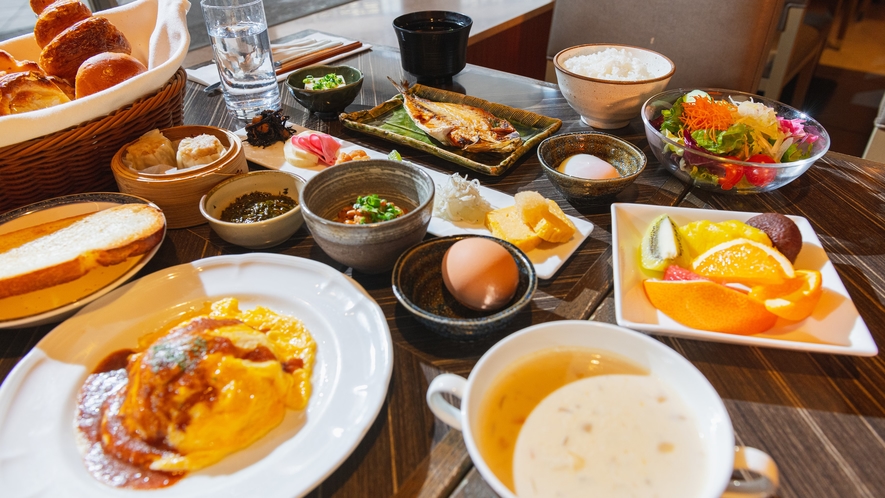 「神奈川朝食ブッフェ」その場でお作りする『オムライス』