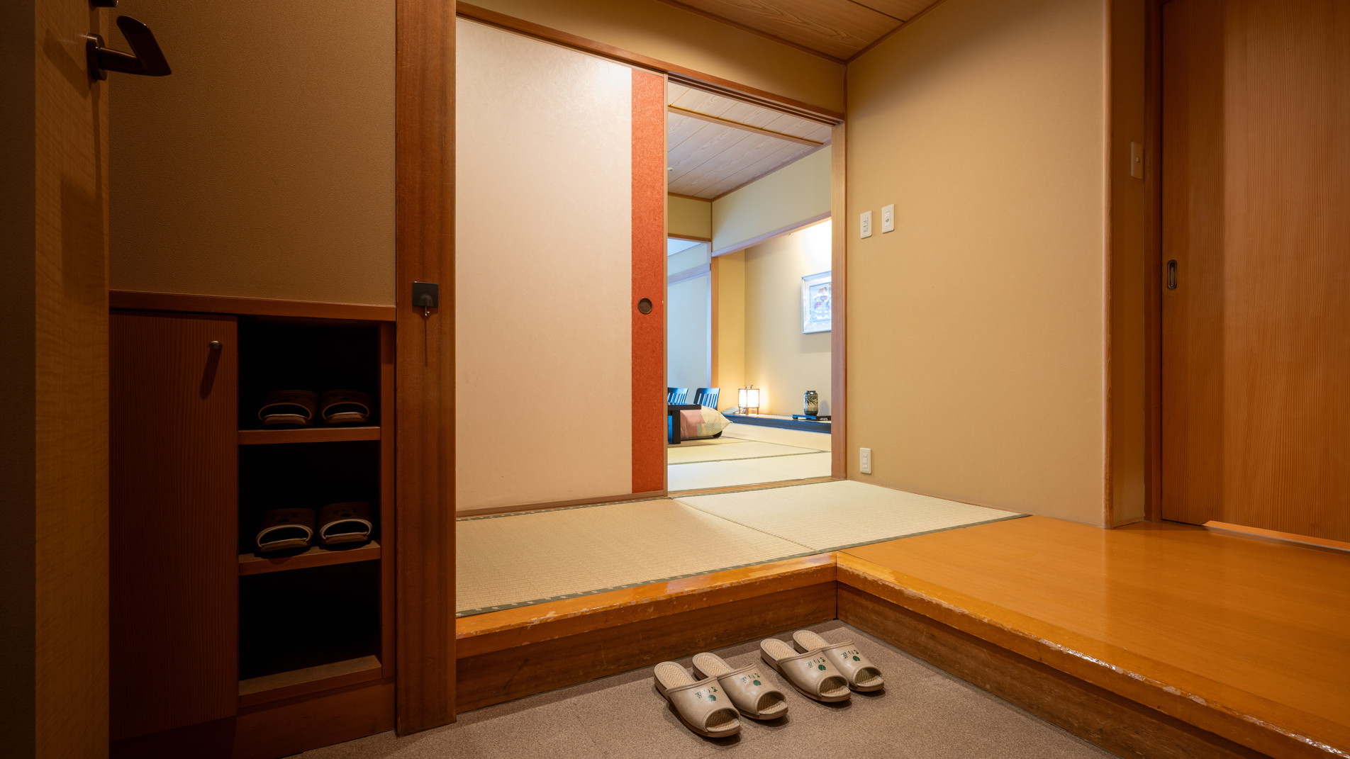 【デラックス和室 12.5畳｜凌雲閣】明るく開放感があり一番人気のお部屋です♪