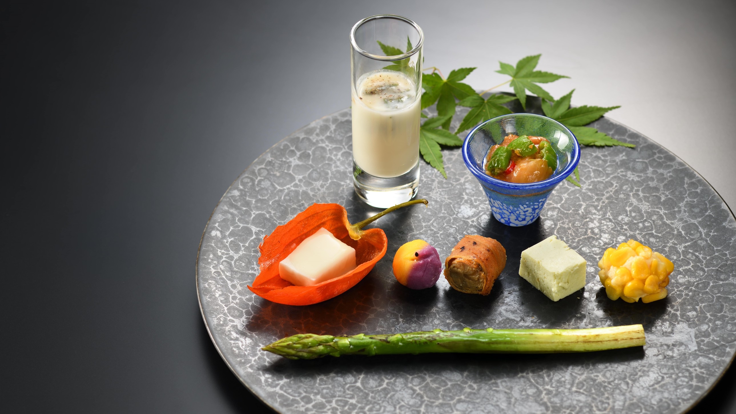 【美味少量会席】メインは福島牛のしゃぶしゃぶ◆料理長厳選の食材をゆっくりと◆東北最大級の温泉も満喫
