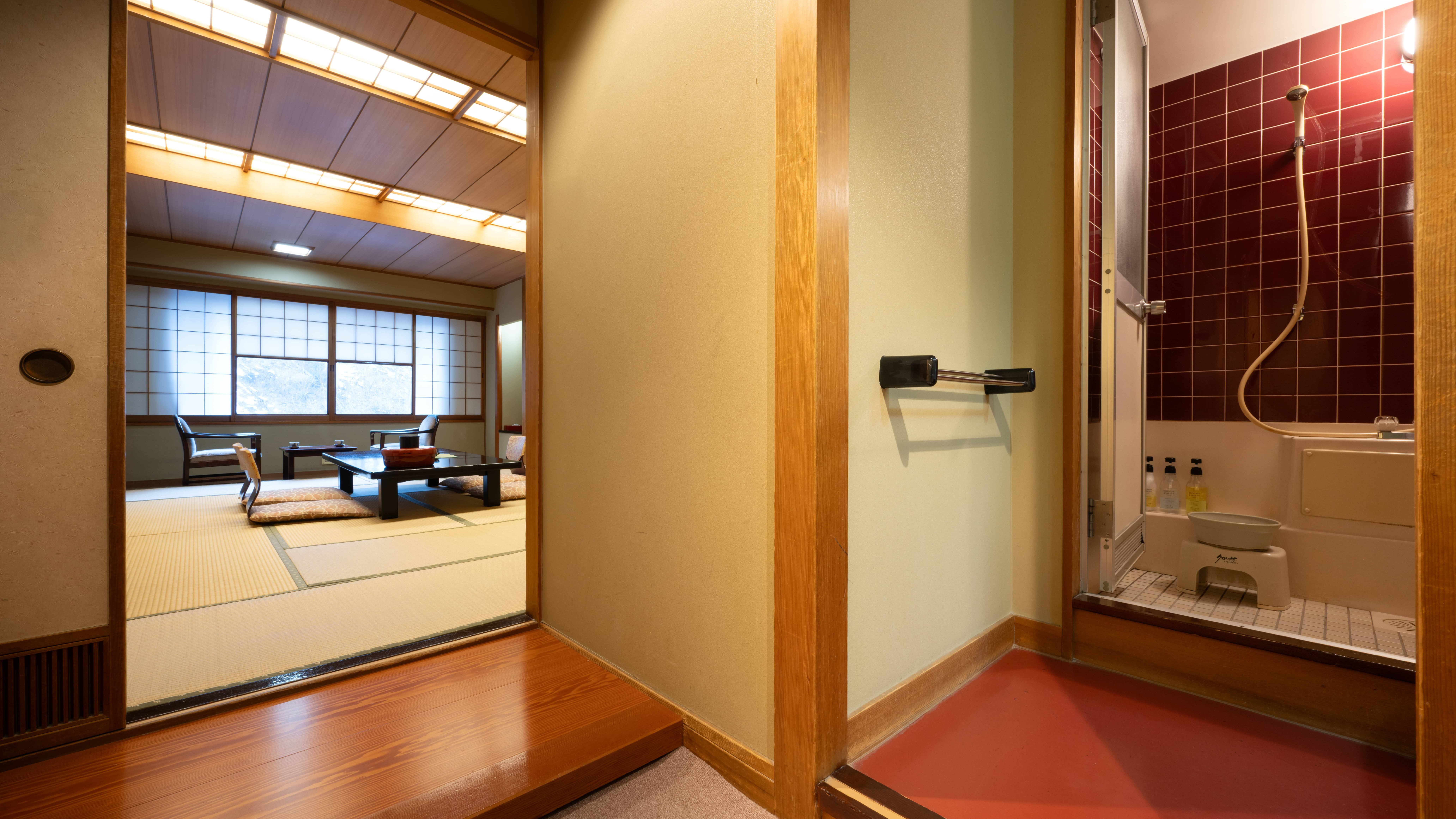 【コンフォート和室 12畳｜紅雲閣】落ち着いたレトロな雰囲気のお部屋です