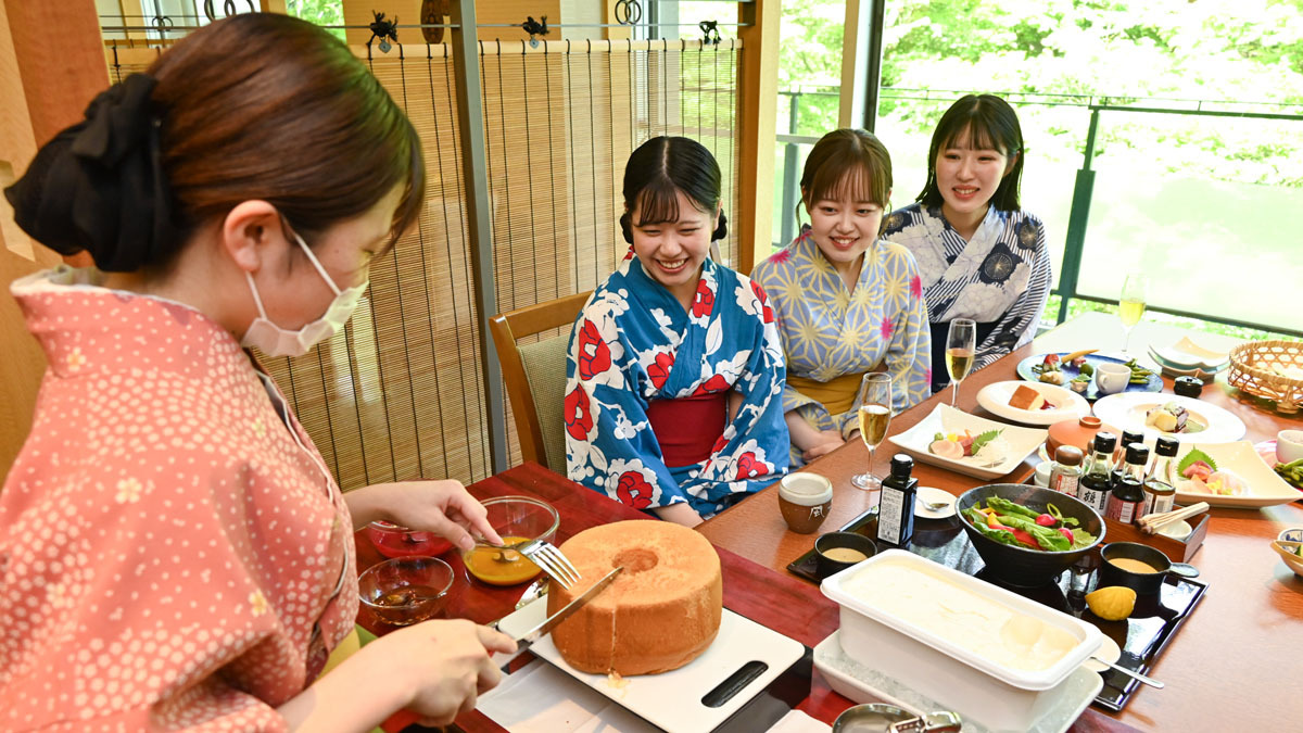 ふわふわの手作りシフォンケーキ