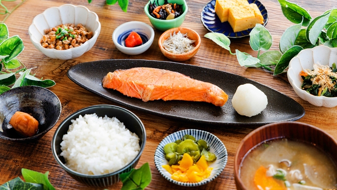 【ポイントUP】＜朝食付＞朝食もポイントも欲張りに！彩り豊かな手作り和朝食膳で元気な一日をスタート！