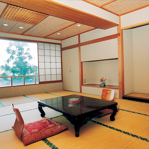 * [Example of Japanese-style room] This room is popular with families.