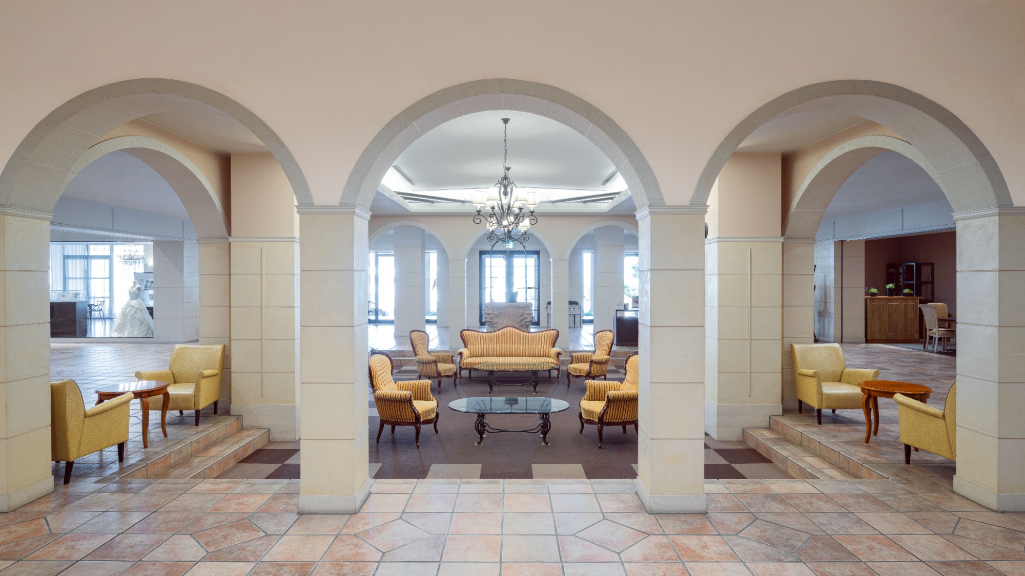 ロビー｜イタリアンリゾートのような空間