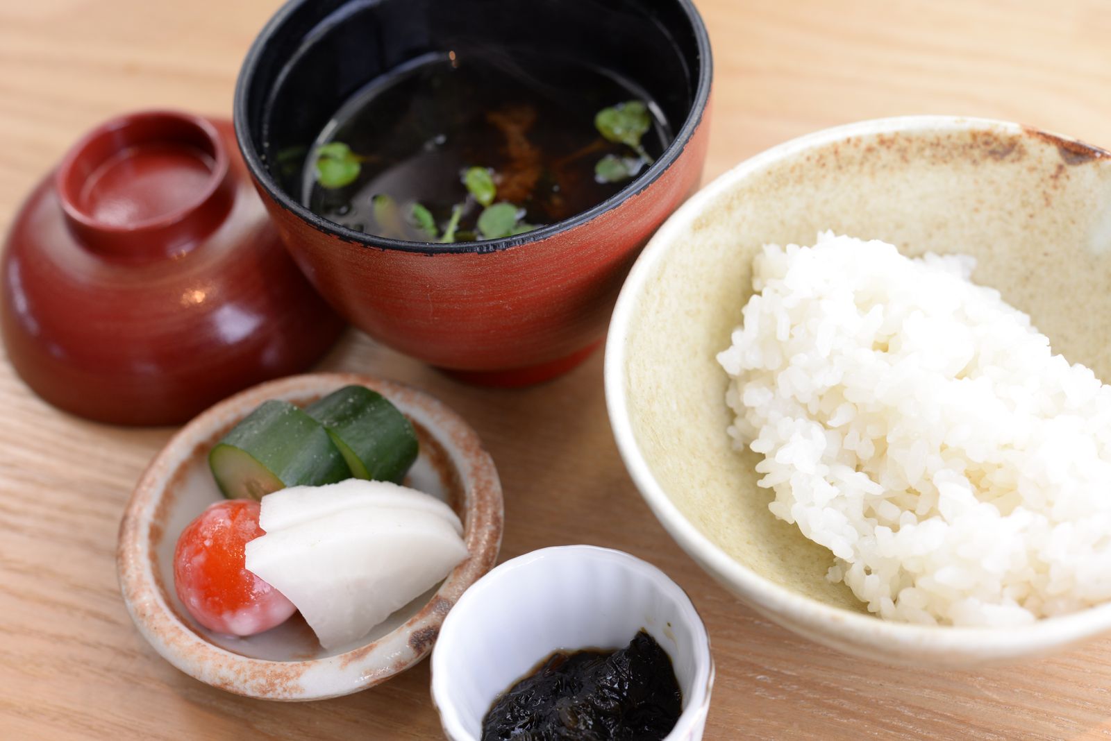 ～*茨城県産ゆめひたち米/自家製漬物/自家製佃煮/自家製味噌を使った味噌汁*～