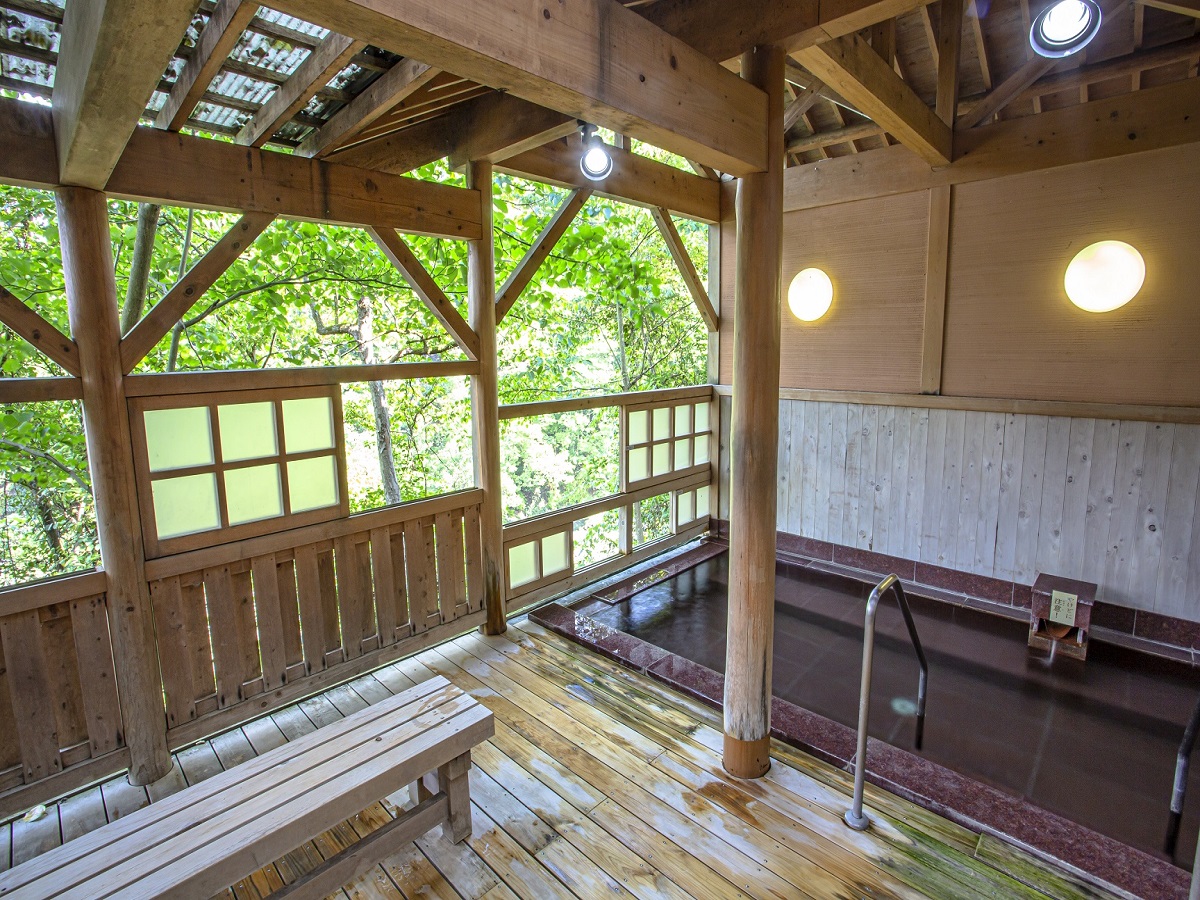 露天風呂（石風呂）