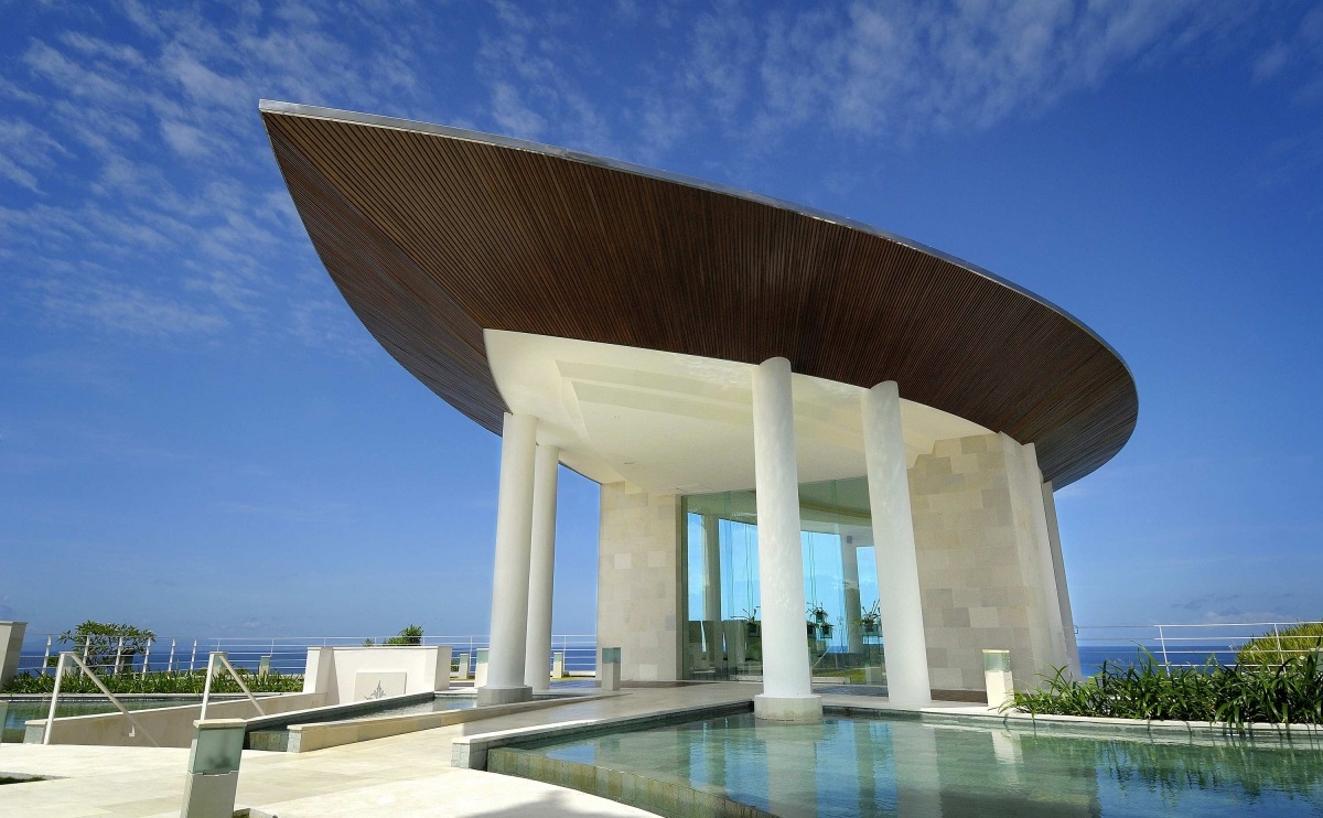 ウェディングチャペル「ワイワハ」