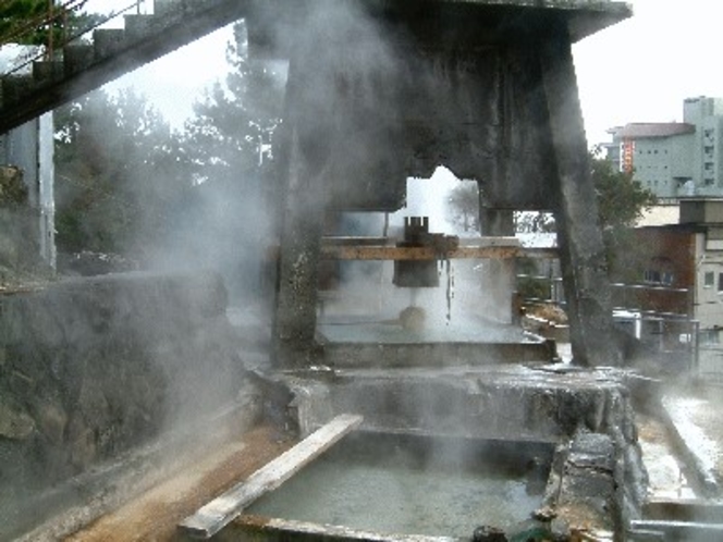 伊豆　熱川温泉天神坂温泉　自噴天然温泉