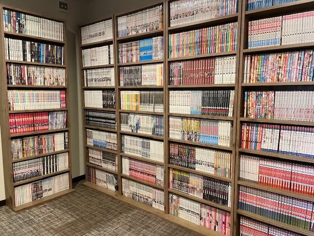 コミックコーナー 4,200冊設置しています！