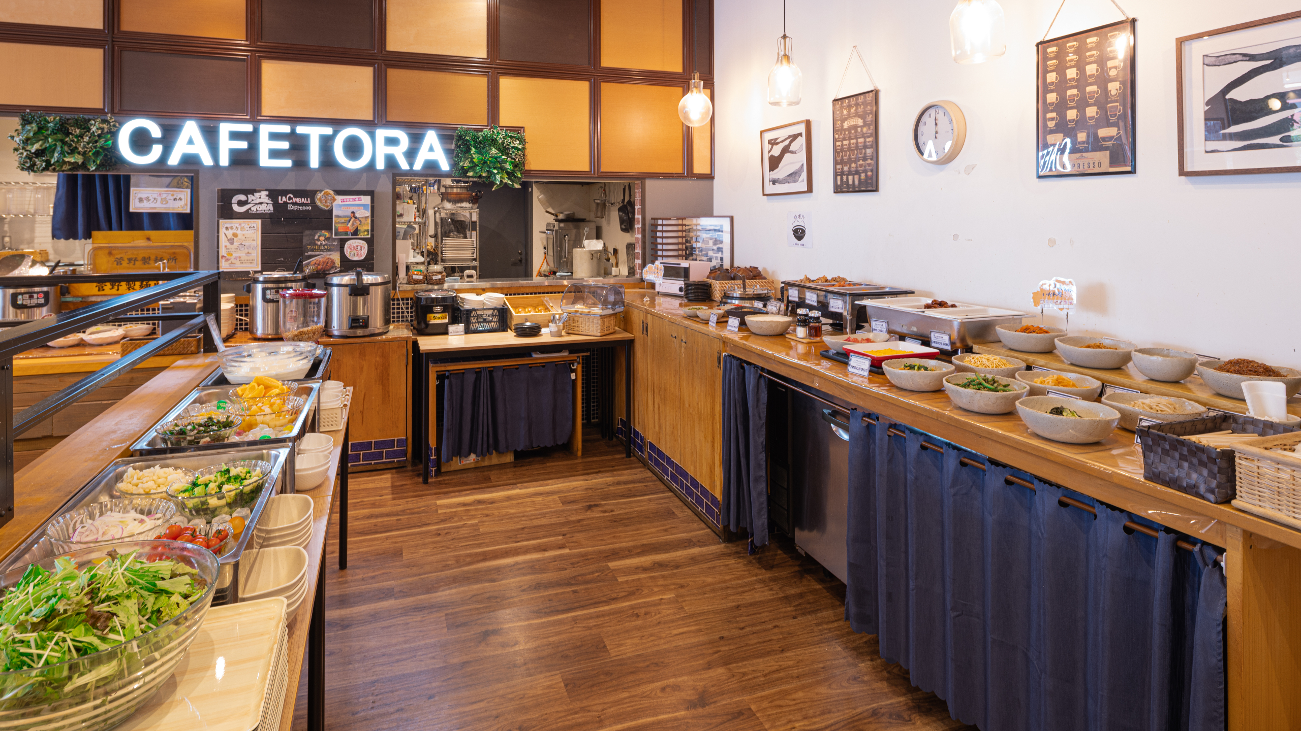 【レストラン　CAFETORA】（朝食会場）