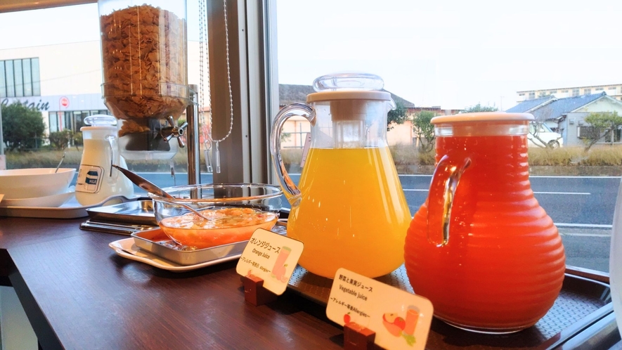 ◆朝食イメージ - ドリンクコーナーにはお茶やコーヒーもございます