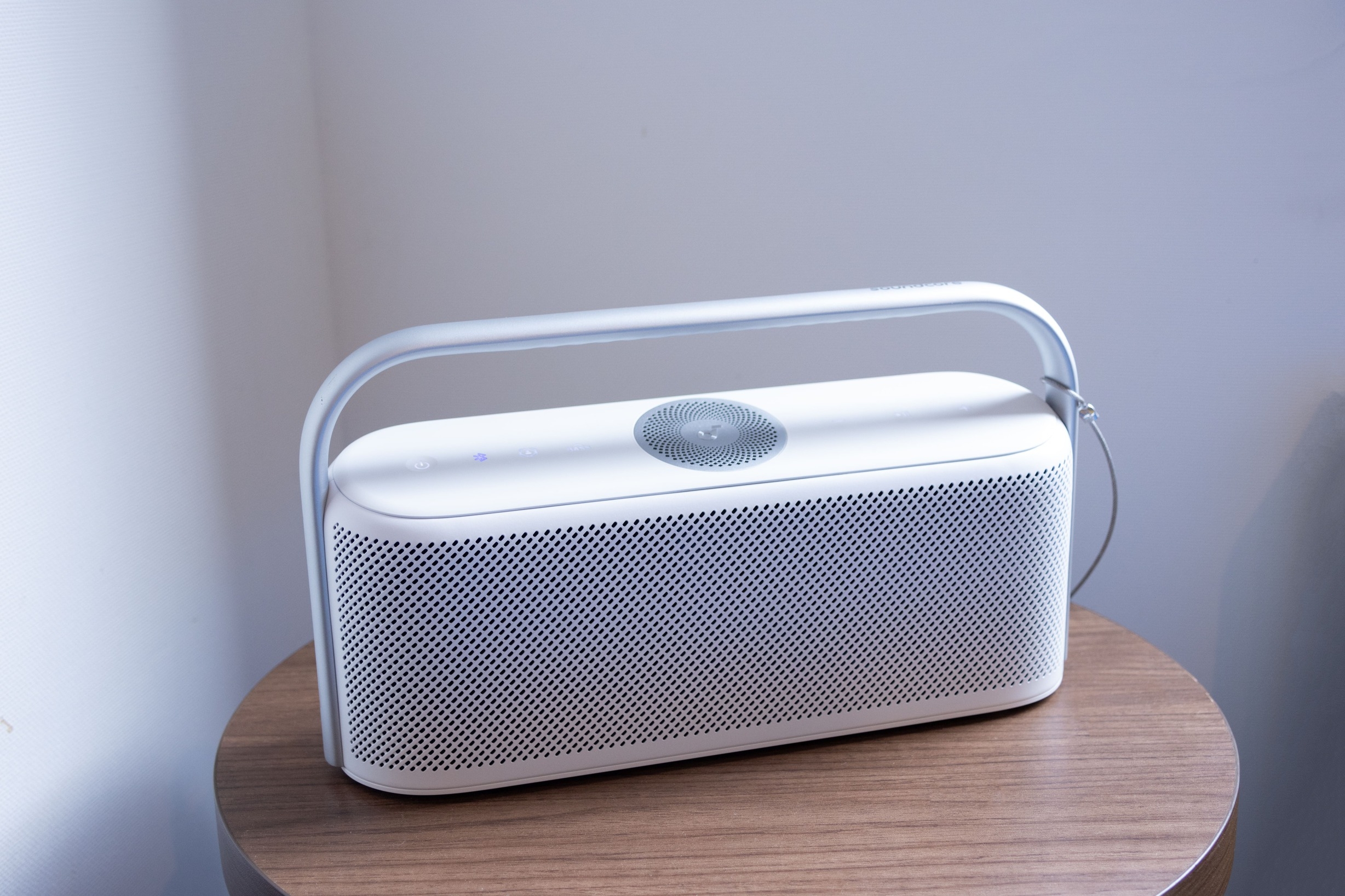 Ankerグループの人気製品設置「Anker Room」モバイルバッテリー付き＜朝食付き＞