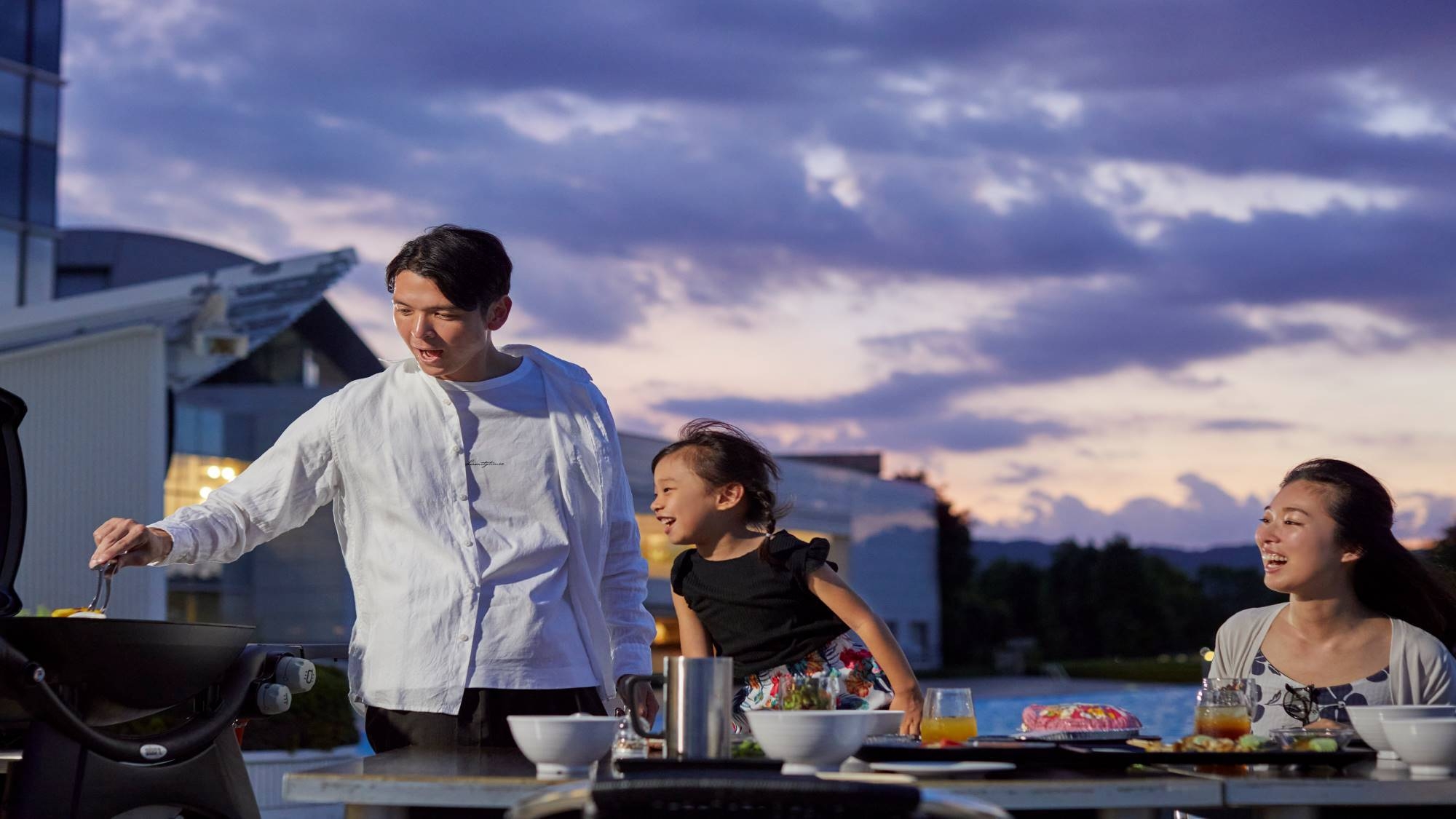 プリンスホテル　期間限定セール　びわ湖を見渡す屋外レストランでバーベキューディナー（夕朝食付き）