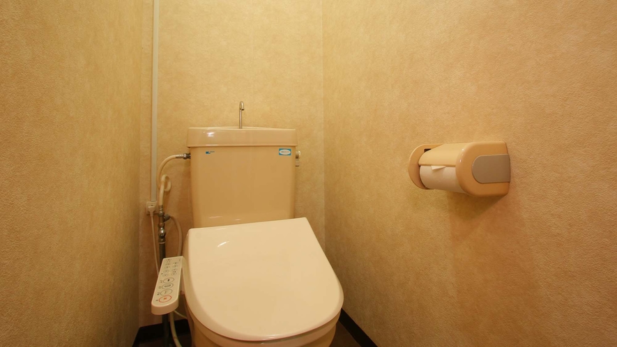 和室１０畳のトイレ