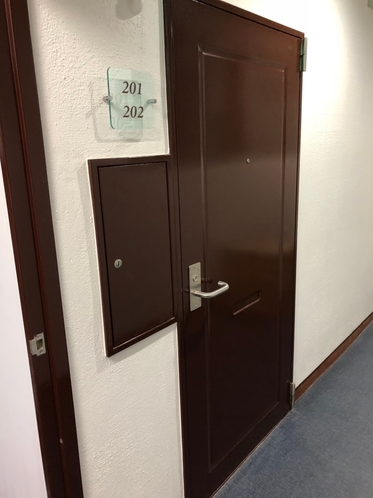 201 202 1室2部屋入口