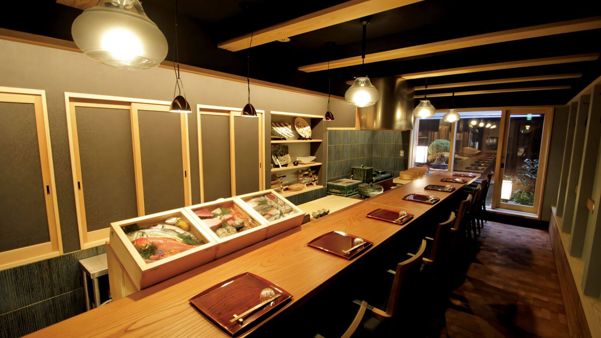 名店の味を満喫！祇園／丸太町で25，500円相当のご夕食〇選べる3種鍋と九種の小鉢orホットサンド★