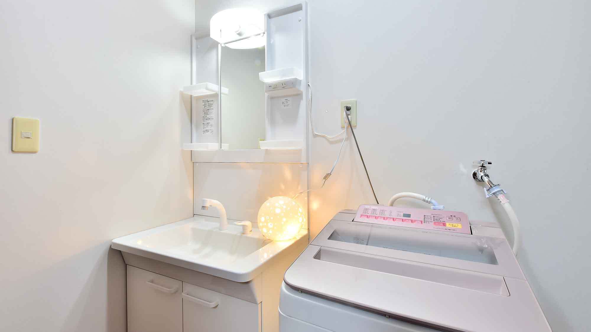 【森ハウス】洗面所をリニューアル！（洗面台は２カ所ございます。）