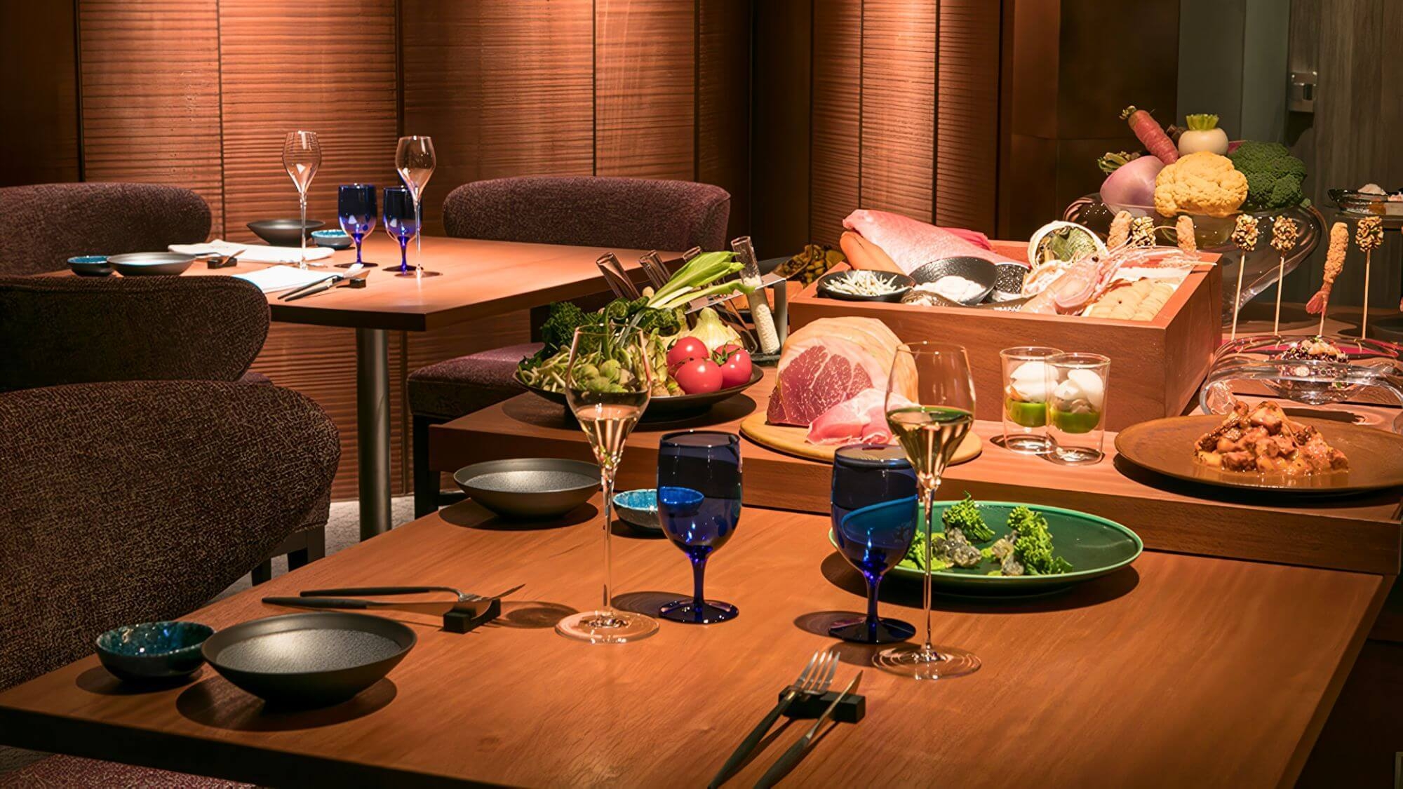 京都名店の味を満喫！祇園／丸太町で25，500円相当のご夕食〇ご朝食は湯葉orサンドイッチより選択！