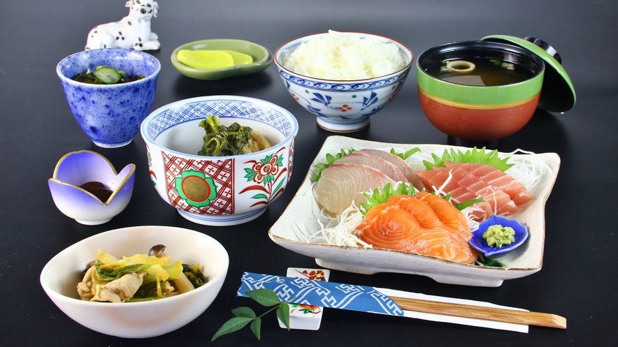 【1泊2食】プリップリ肉厚のお刺身盛り合わせを堪能♪お刺身定食