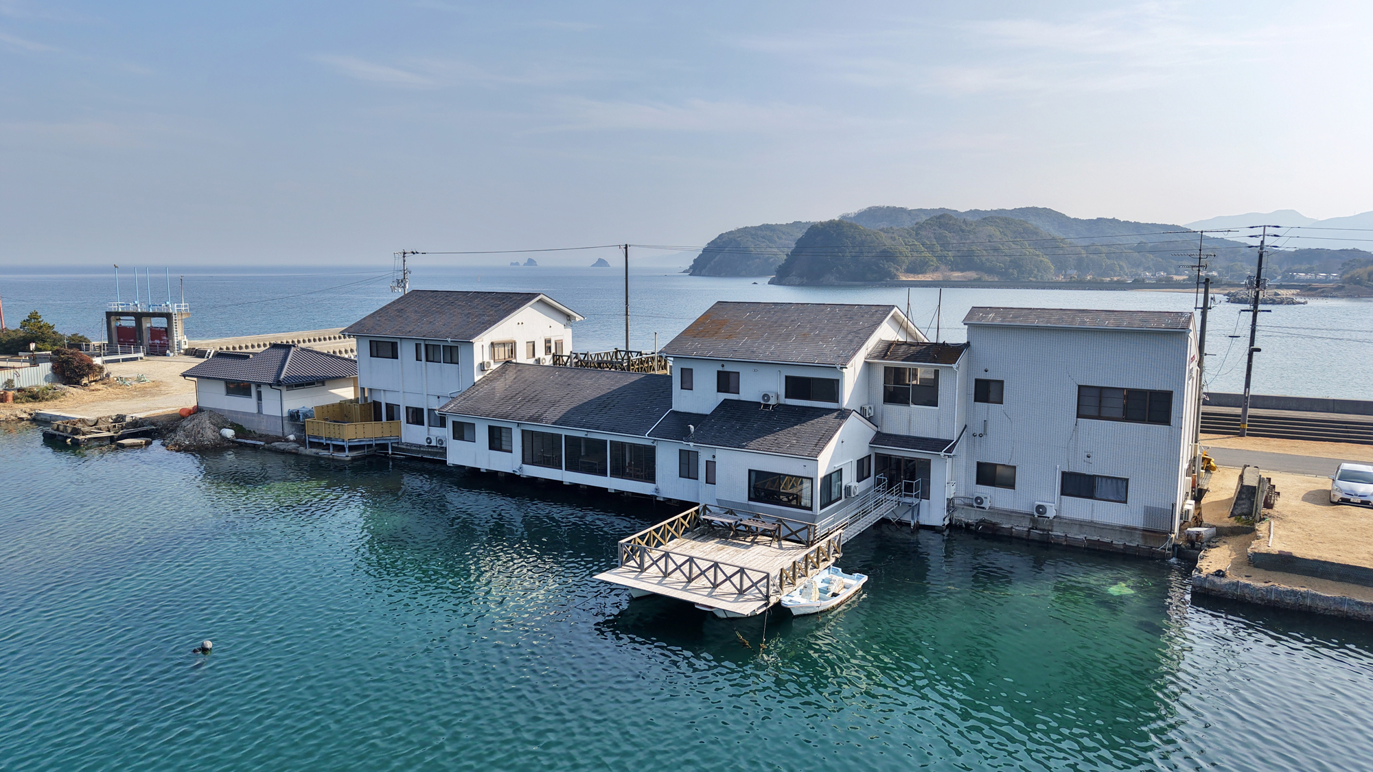 安戸池と瀬戸内に浮かぶ宿