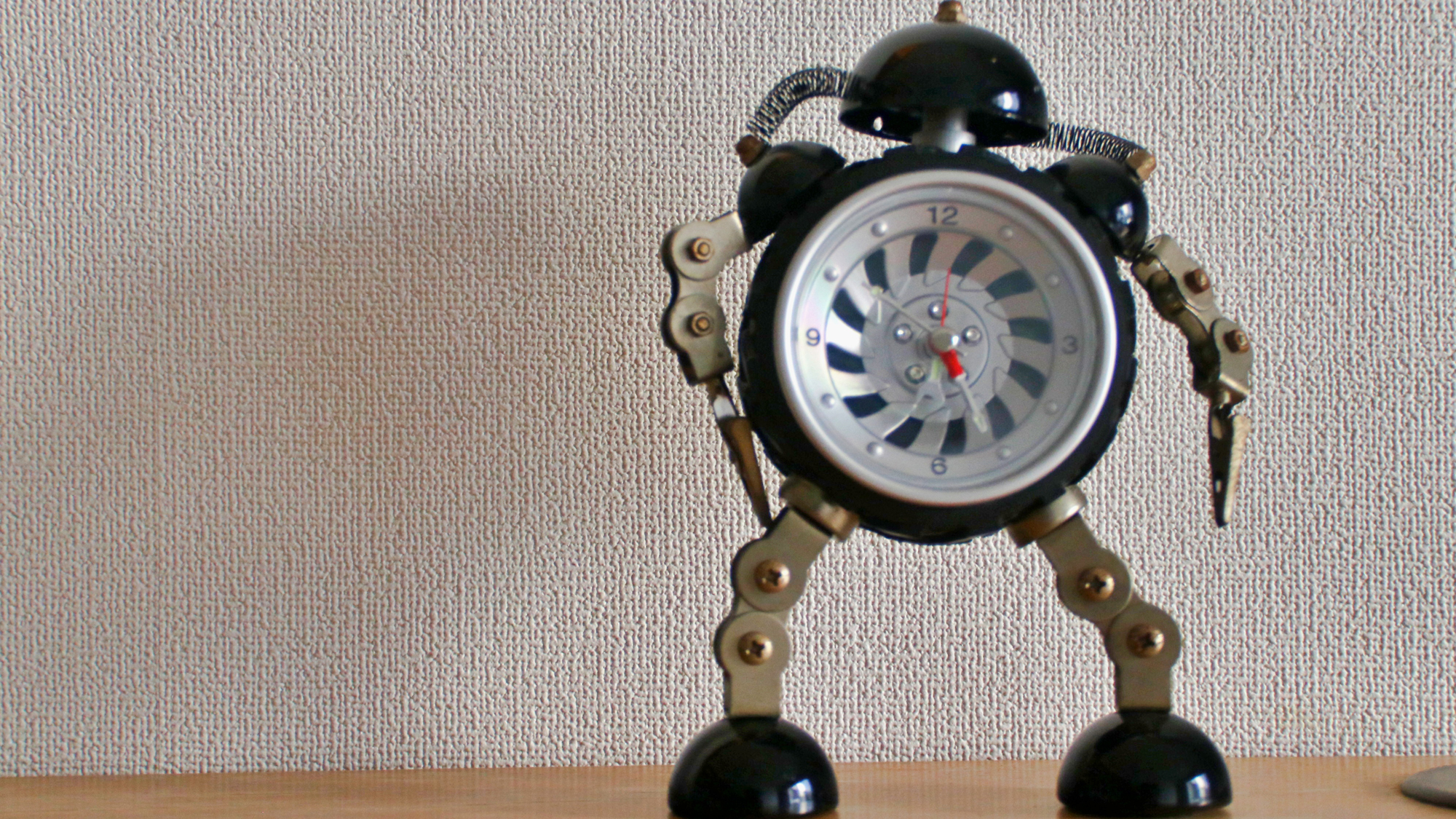 館内を彩る小物や壁画