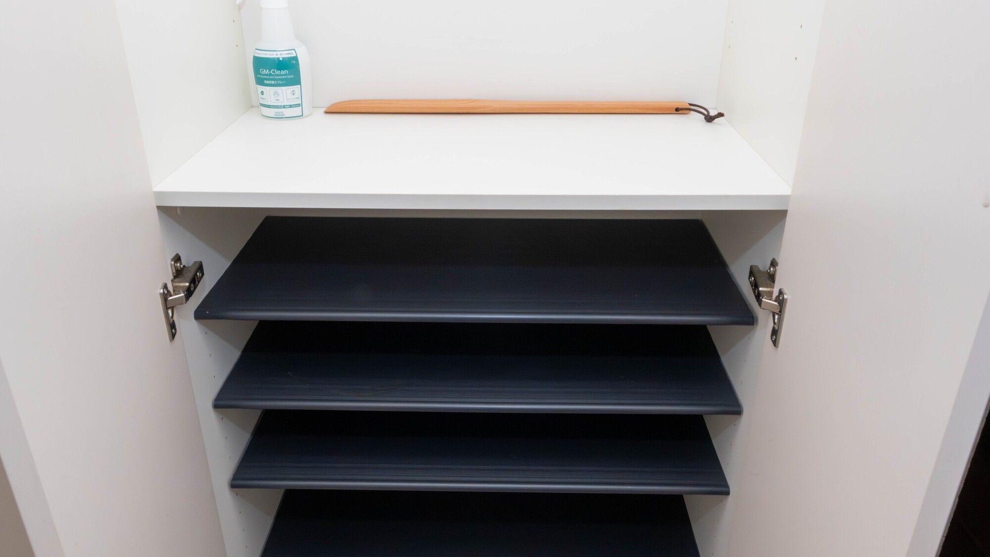 靴の出し入れがしやすいシューズラック