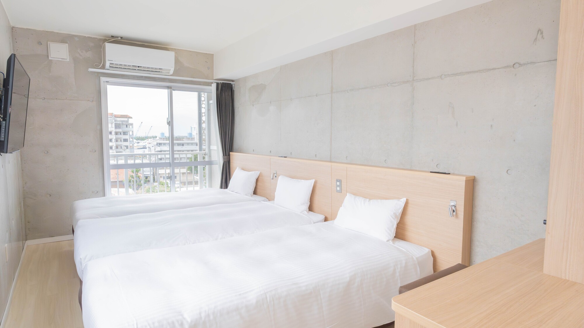 20㎡　シングルベッド3台（ベッド幅100cm）