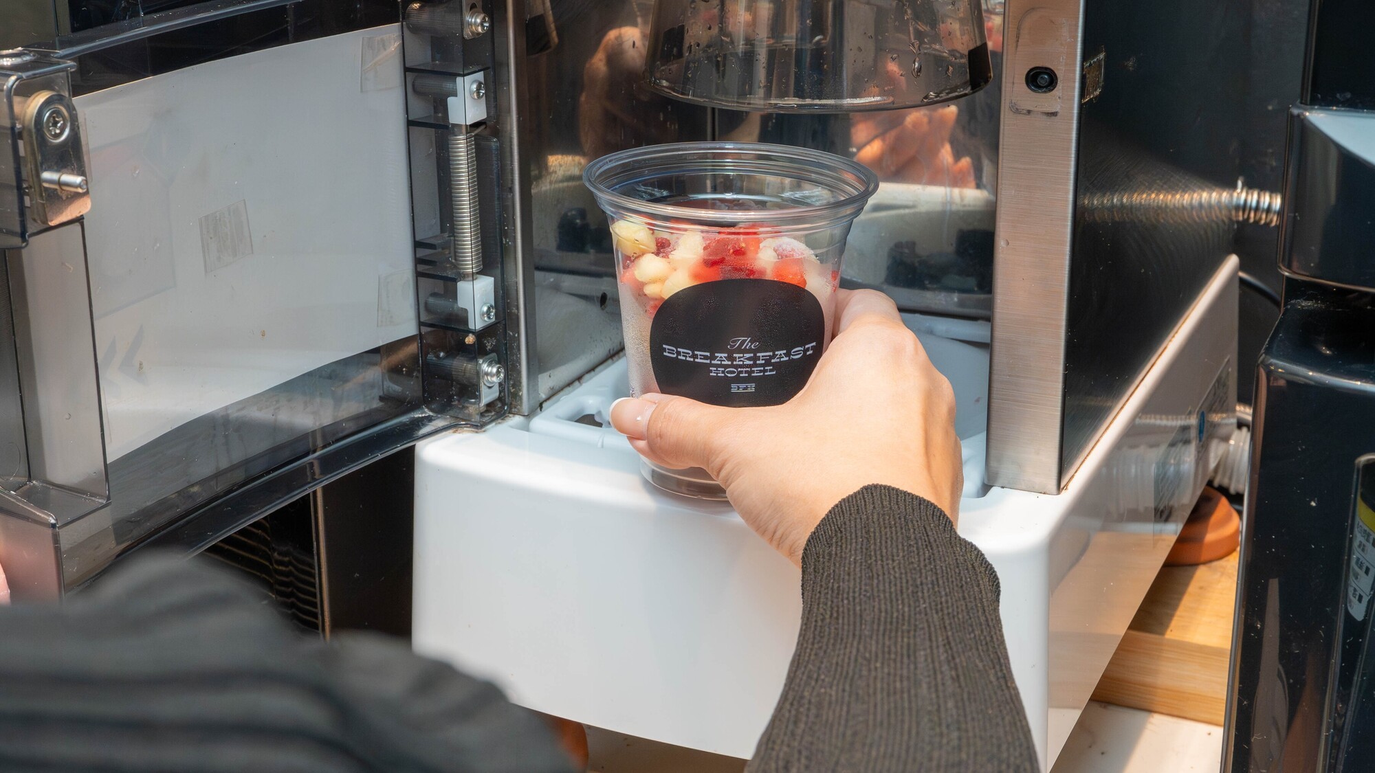 カップをセットしたらもうすぐ出来上がり