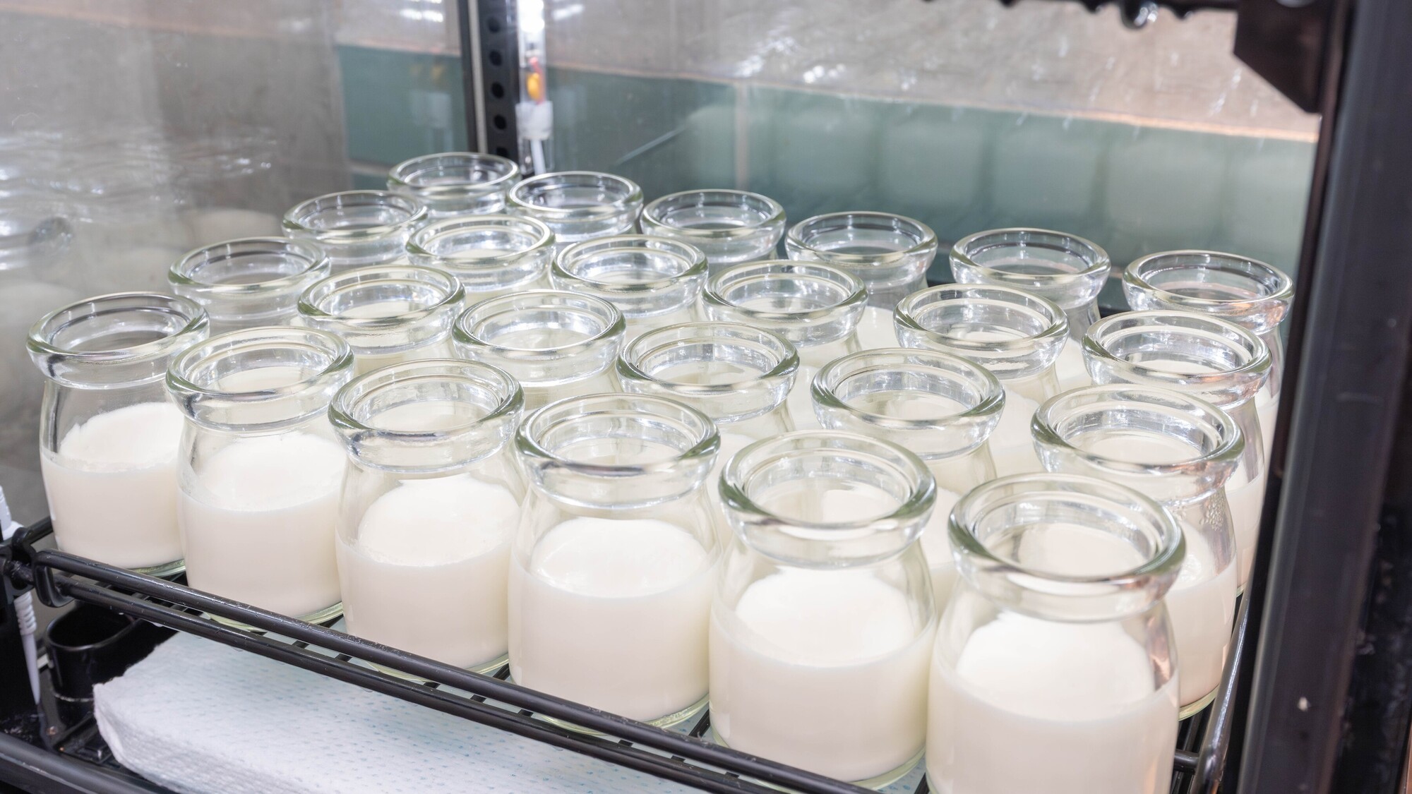 朝のデザートは別腹小瓶に詰まった幸せなひととき