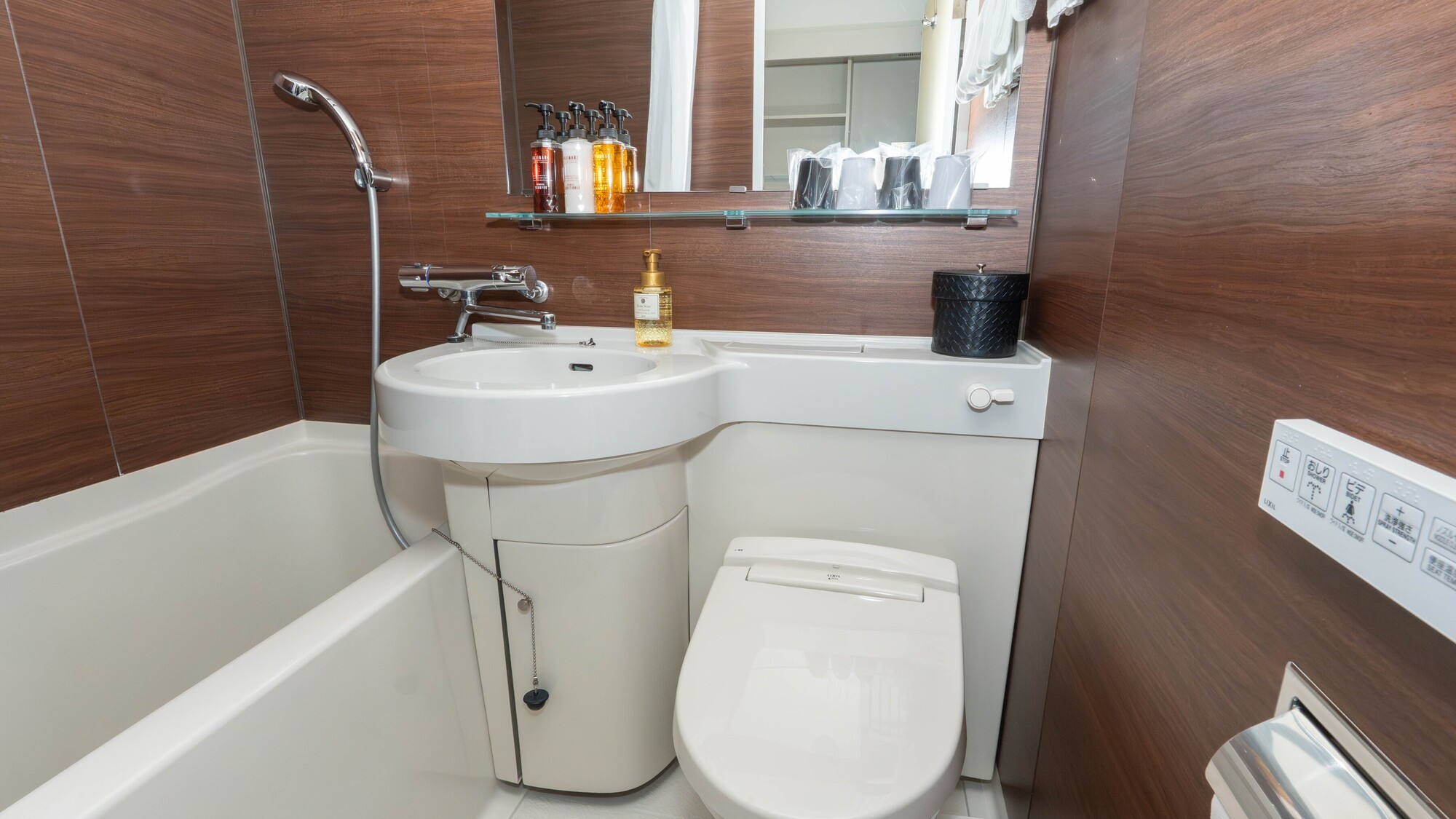 コンパクトで心地よいユニットバス