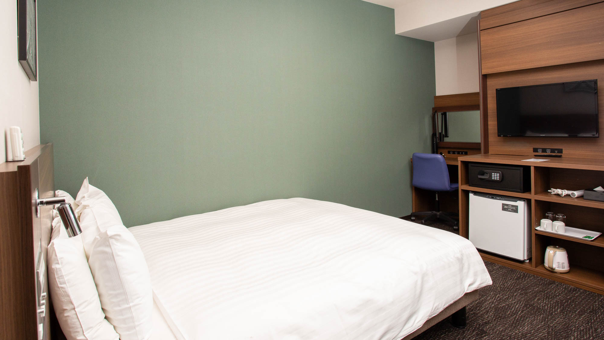 【クイーンエコノミー1】客室の一例