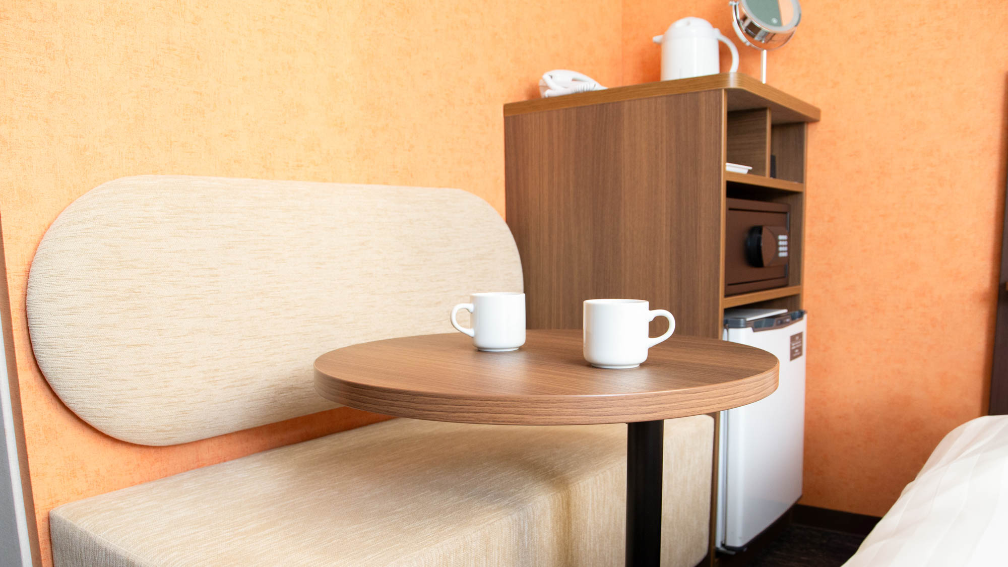 【クイーンエコノミー2】客室の一例