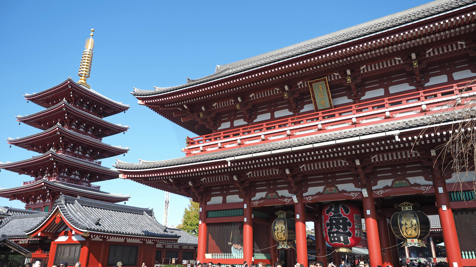 浅草（都営浅草線 東日本橋駅まで徒歩約8分、東日本橋駅より浅草駅まで約15分）