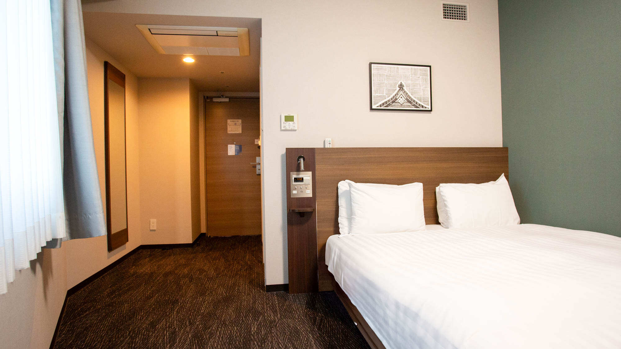 【クイーンエコノミー1】客室の一例