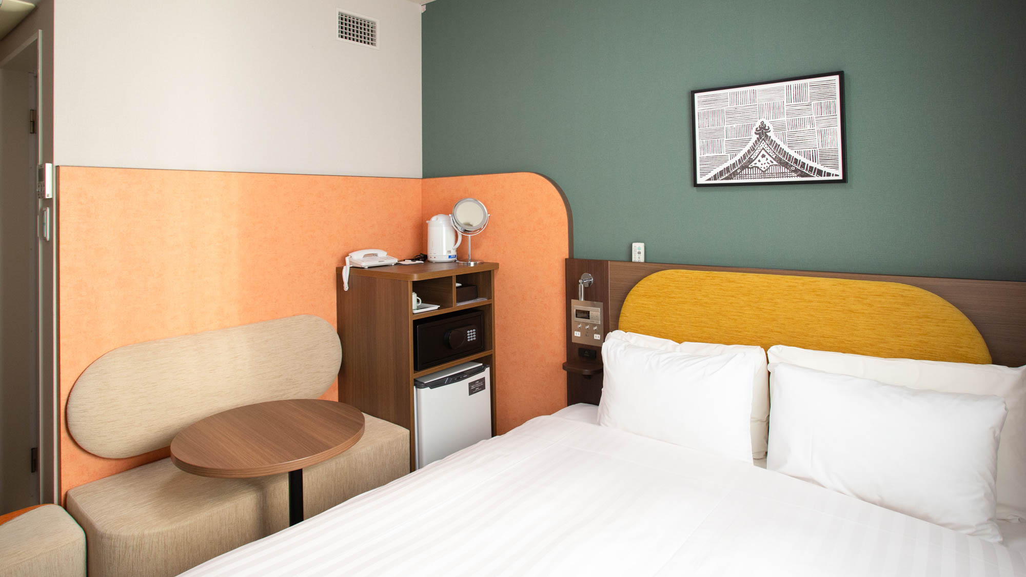 【クイーンエコノミー2】客室の一例