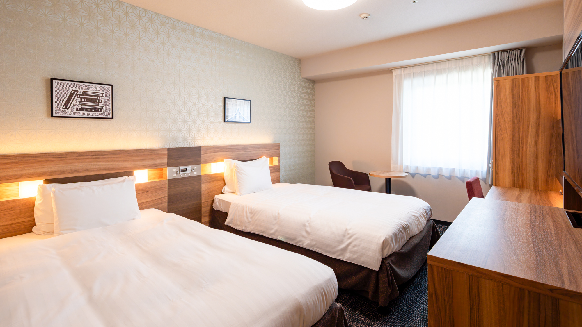 【2ベッドルーム】ツインスタンダード2◆ベッド幅123cm&times;2台◆広さ22～24平米