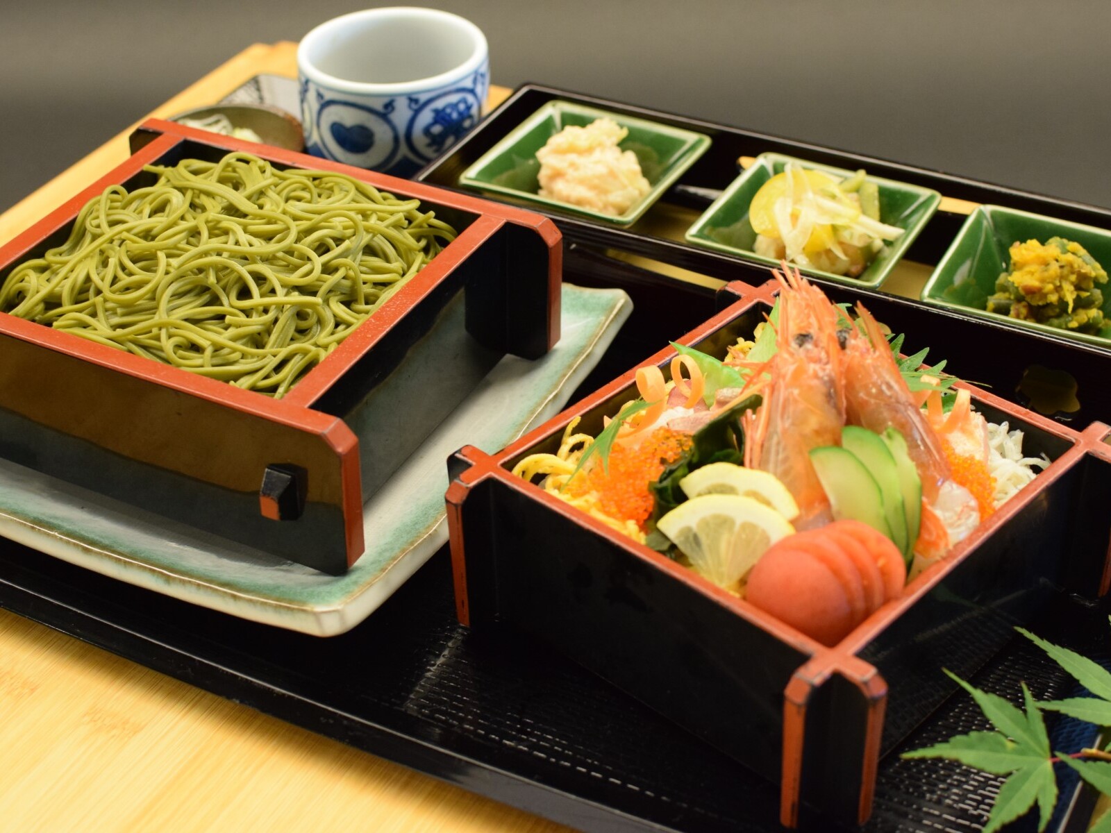 3階和食「漣（さざなみ）」