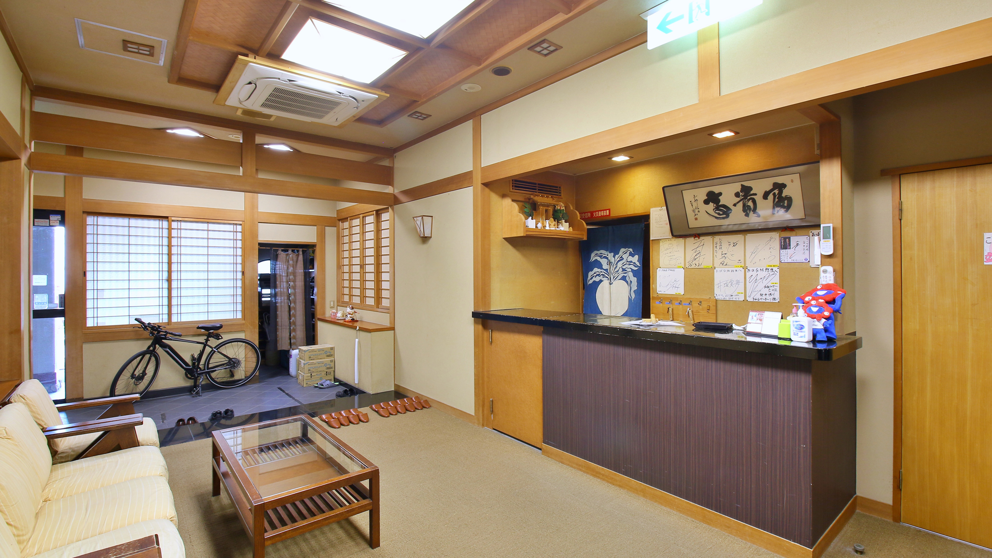 【フロント】ようこそ、おばな旅館へ！