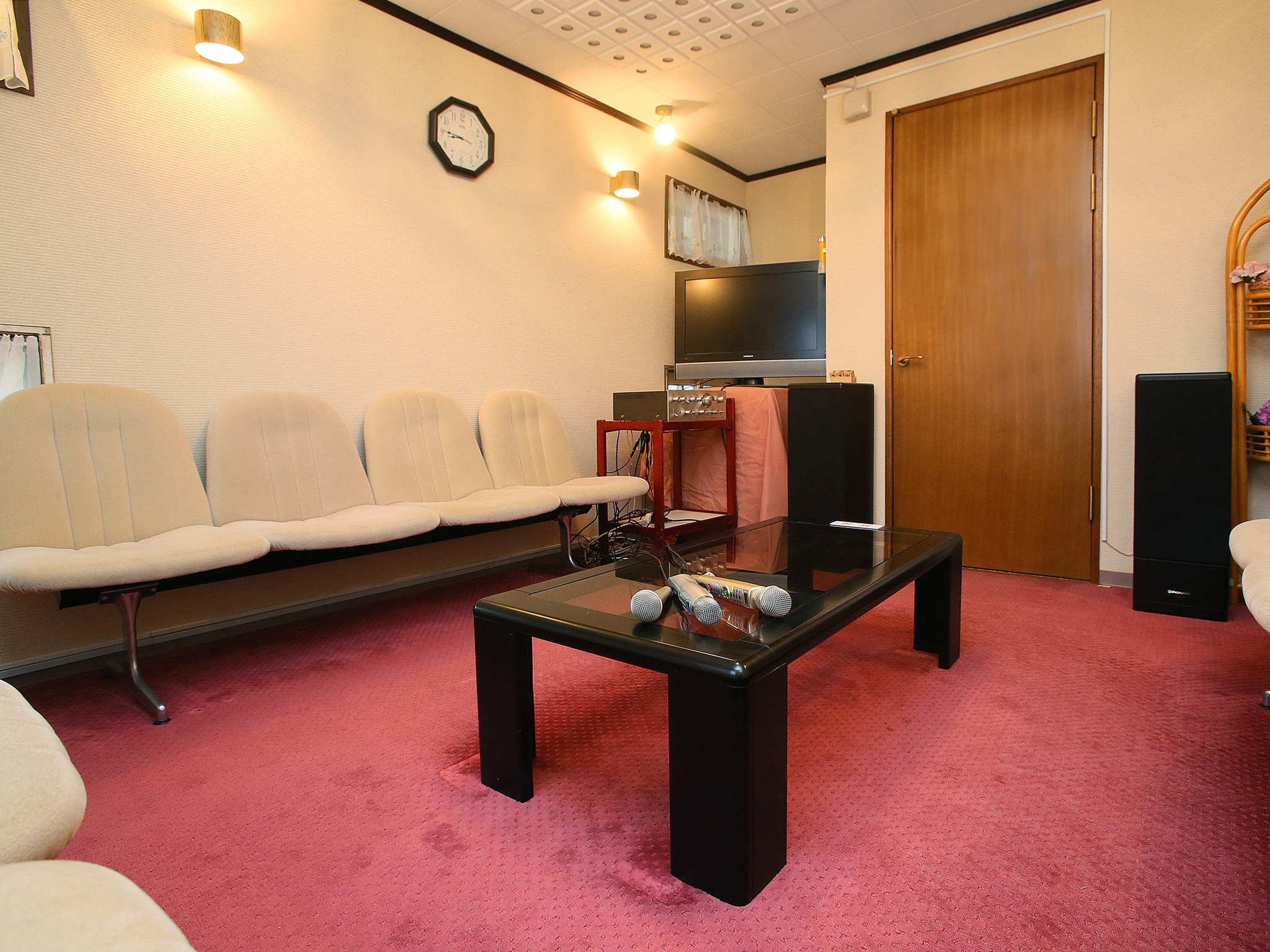 カラオケルーム