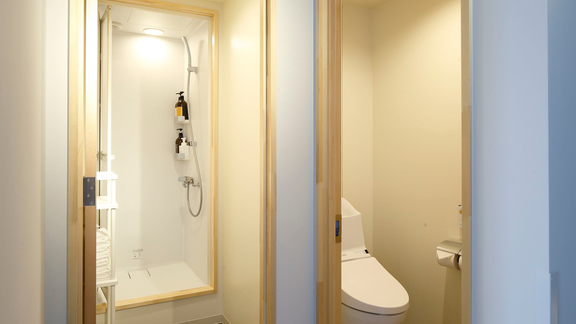 3F 共用シャワーブース／トイレ