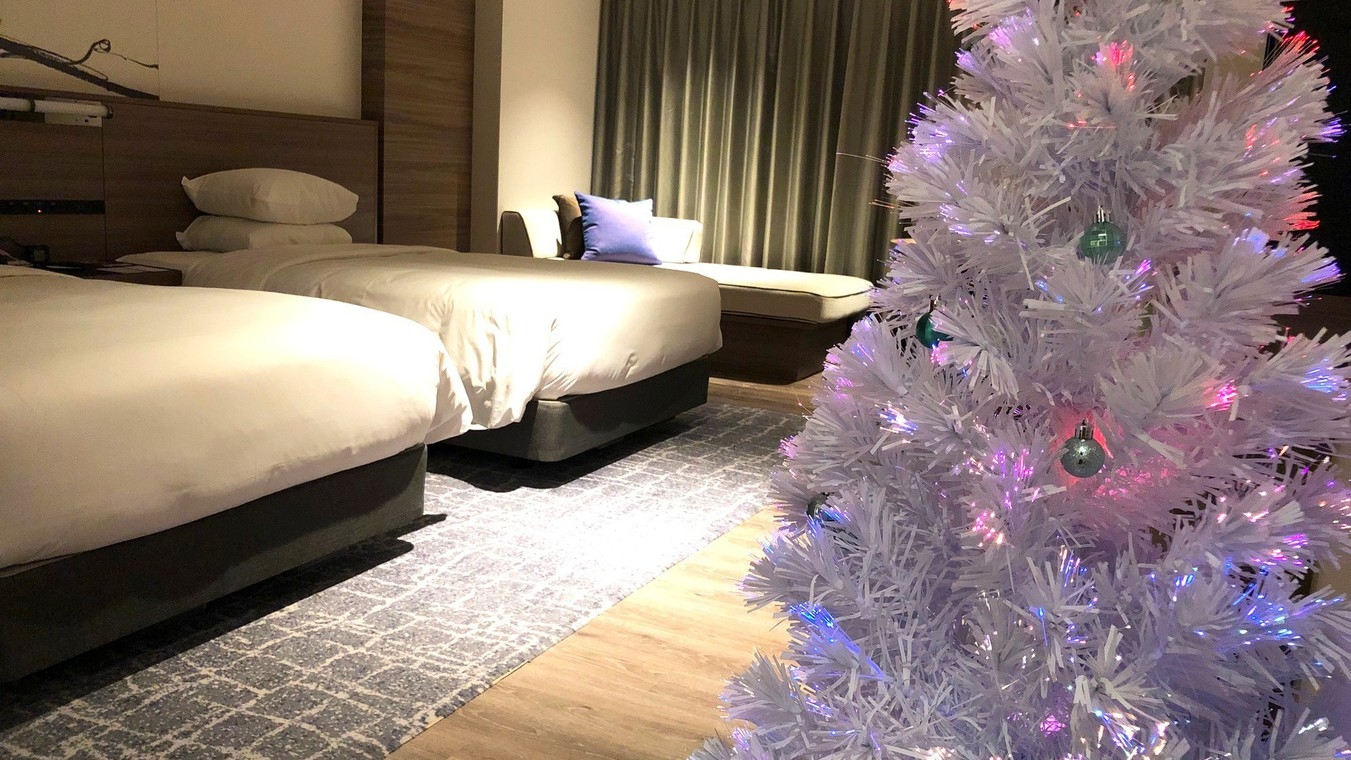 Christmas Stay ~煌めくツリーのお部屋で過ごすスイートナイト~